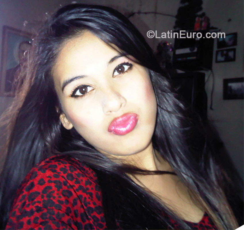 Date this fun Venezuela girl Susan from Caracas VE232
