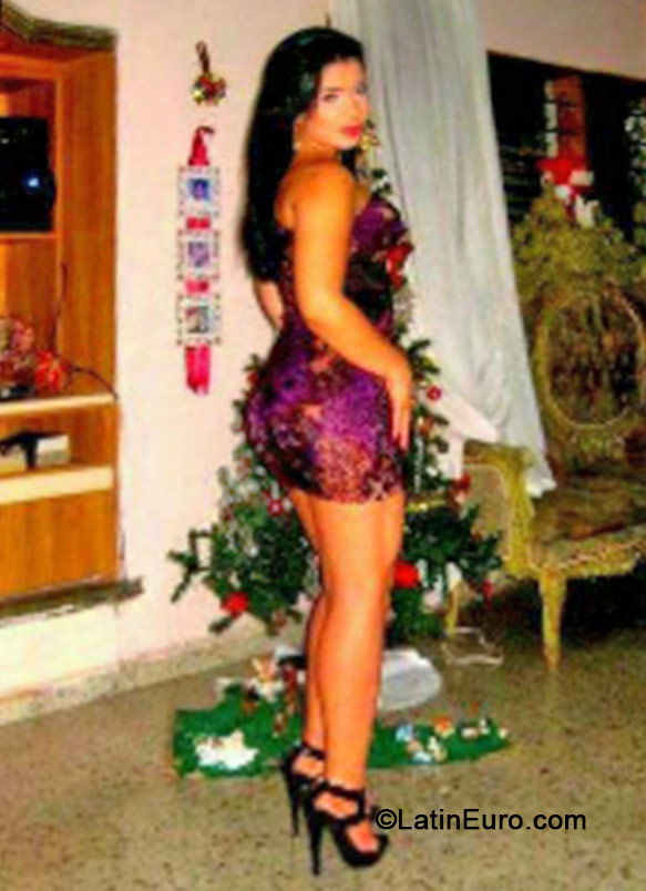 Date this cute Colombia girl Alexandra from Barranquilla CO15282