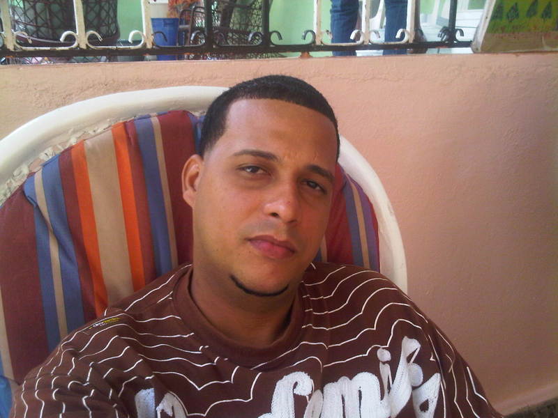 Date this georgeous Dominican Republic man Alexis morel ro from Dominican Repub DO19170