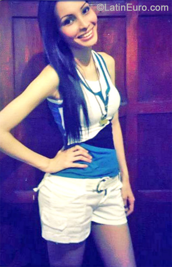 Date this georgeous Venezuela girl Xaira from Caracas VE247