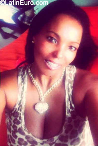 Date this young Dominican Republic girl Carolina garcia from San Pedro De Macoris DO19250