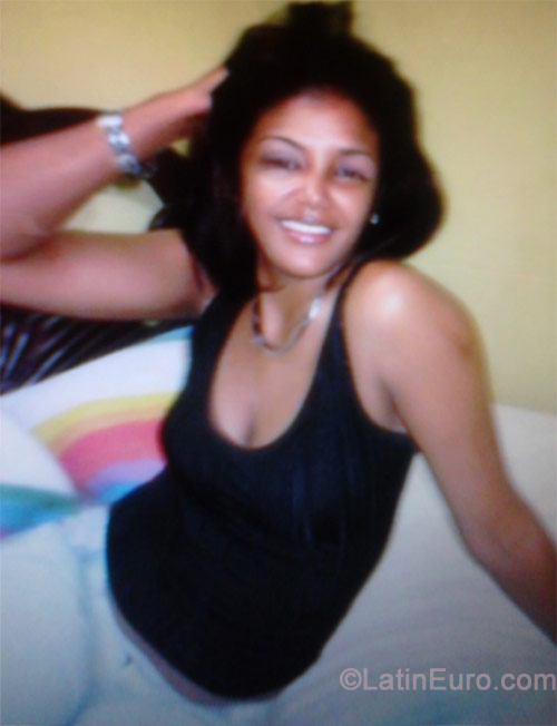 Date this athletic Dominican Republic girl Jenny from Santo Domingo DO19256