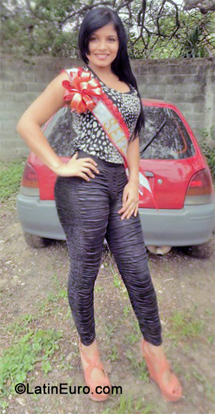 Date this tall Venezuela girl Alexa from Barquisimeto VE255