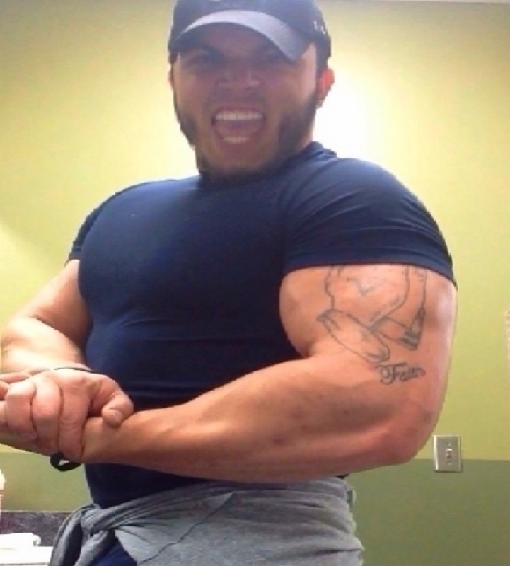 Date this exotic United States man James from Detroit US15096