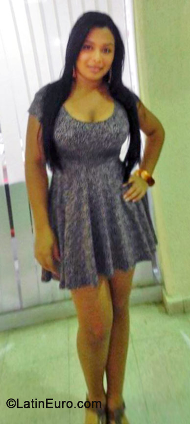 Date this passionate Colombia girl Wendy from Cartagena CO15370