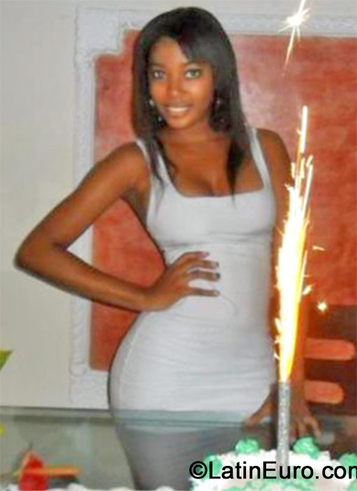 Date this funny Colombia girl Dana from Bogota CO16634
