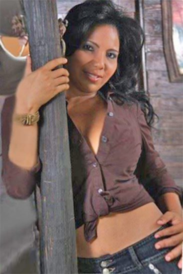 Date this hard body Colombia girl Kandy from Cartagena CO15387