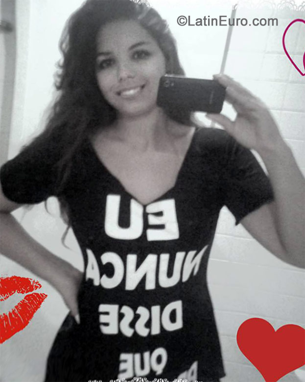 Date this hot Brazil girl Marcela from Rio De Janeiro BR8842