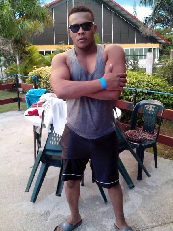 Date this sensual Dominican Republic man Yoni from La Vega DO19367