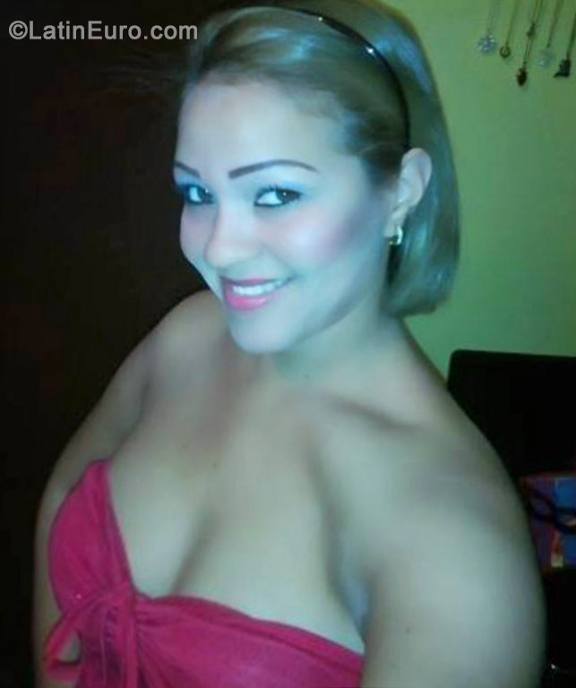 Date this young Colombia girl Silka from Riohacha CO15525