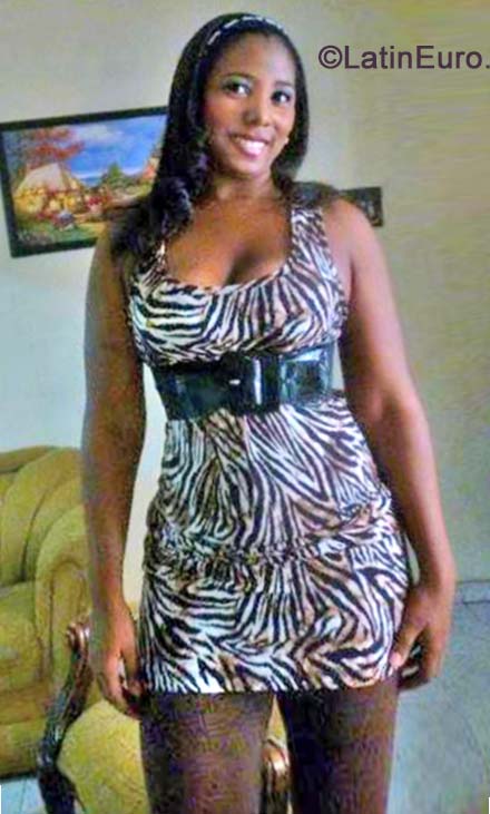 Date this fun Colombia girl Eleana from Cali CO15568