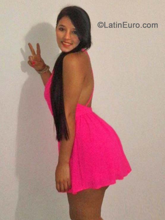Date this stunning Colombia girl Dary030721 from Bogota CO15573