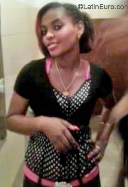 Date this gorgeous Dominican Republic girl Rayis from San Cristobal DO19543