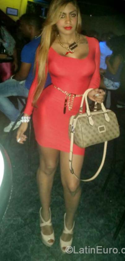 Date this hard body Spain girl Yusettie from Barcelona ES285