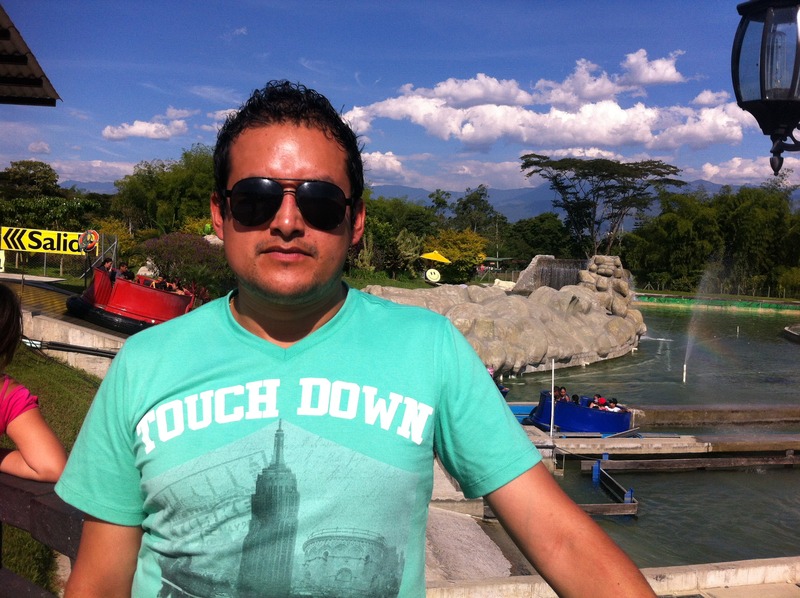 Date this tall Colombia man Jair from Medellin CO15653