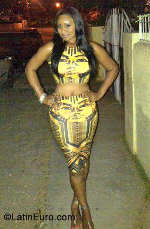 Date this athletic Jamaica girl Nicole from Kingston JM1831