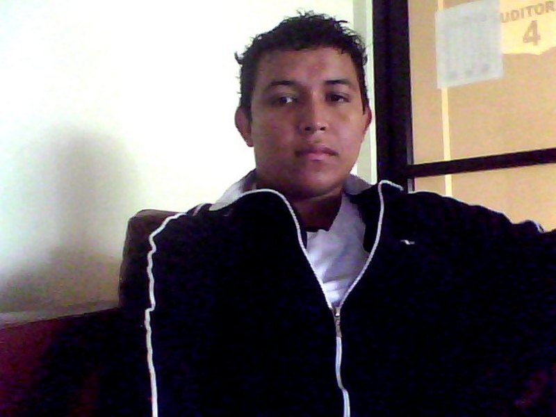 Date this young Honduras man Axel Gomez from Tegucigalpa HN1157