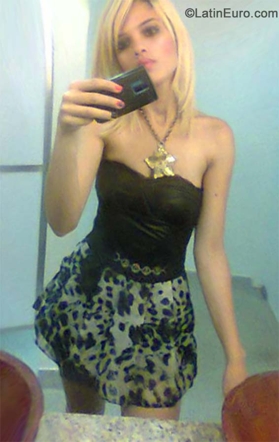 Date this exotic Brazil girl Ingrid from Brasilia De Minas BR8942