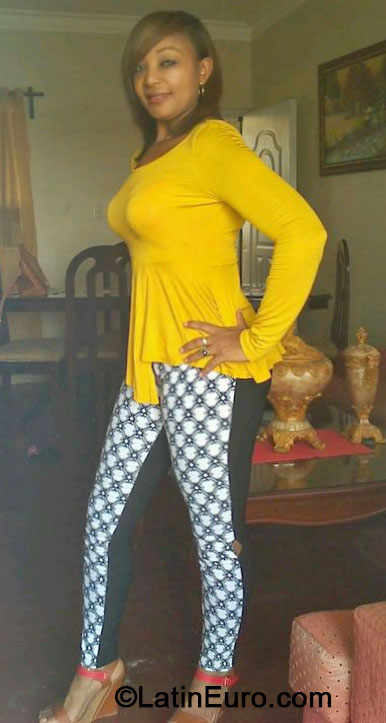 Date this happy Dominican Republic girl Justina from Puerto Plata DO19864