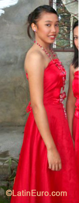 Date this young Philippines girl Jessa from Santiago City PH680