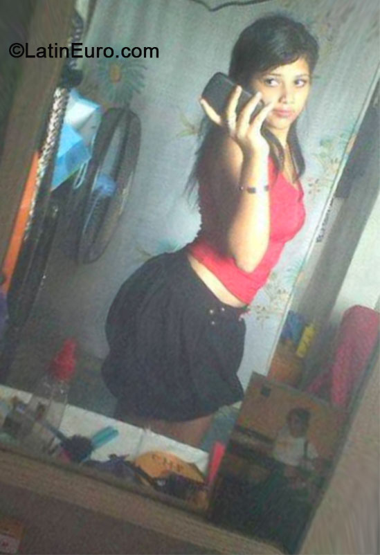 Date this hot Dominican Republic girl Coraimia from Higuey DO19965