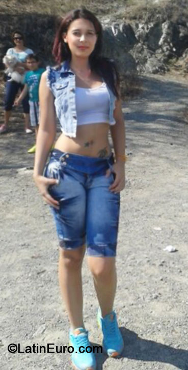 Date this delightful Colombia girl Mariana from Medellin CO16086