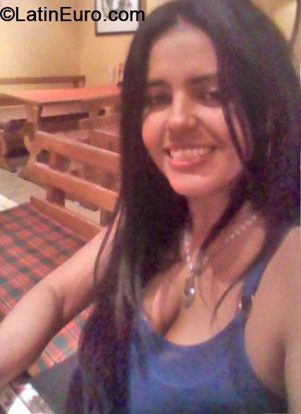 Date this tall Colombia girl Patricia from santa marta CO16113