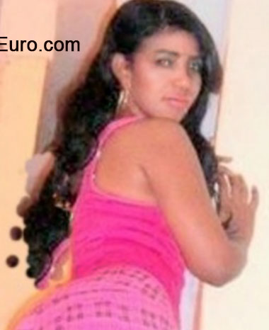 Date this gorgeous Dominican Republic girl Do-9898 from Santiago DO20041