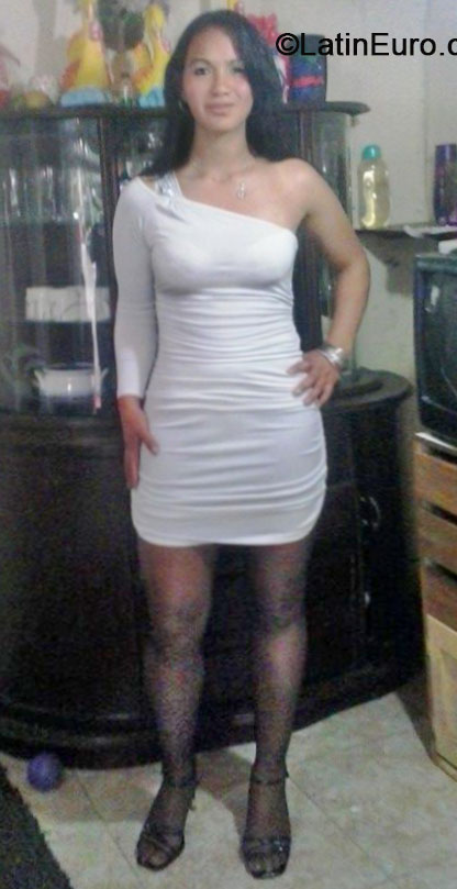 Date this charming Colombia girl Diana from Bogota CO16257