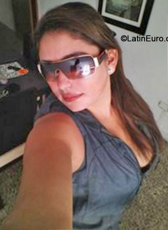 Date this georgeous Colombia girl Mari from Cartagena CO16265