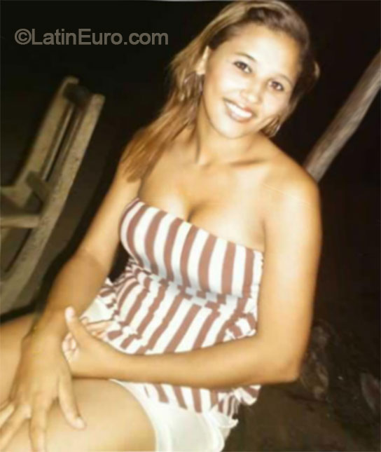 Date this fun Brazil girl Luiza from Fortaleza BR9067