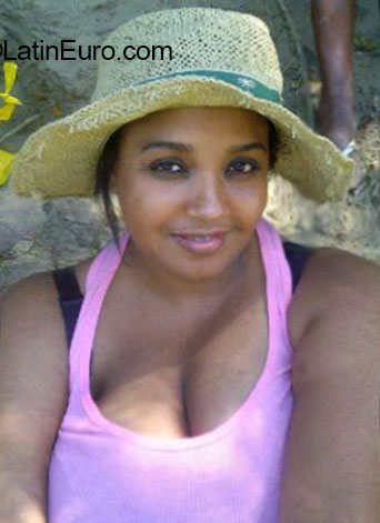 Date this pretty Dominican Republic girl Mirla castro from La Romana DO20277