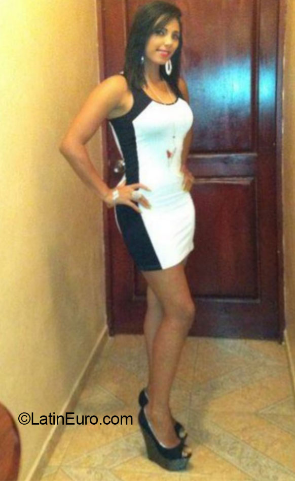 Date this passionate Dominican Republic girl Katherine from Bonao DO20362