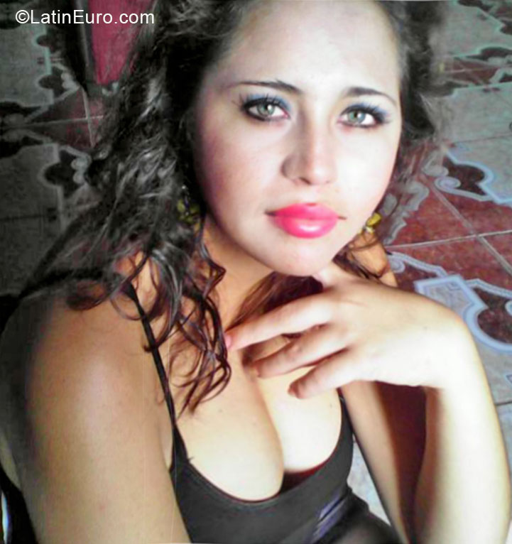 Date this tall Honduras girl Yosselyn from Cortes HN1280