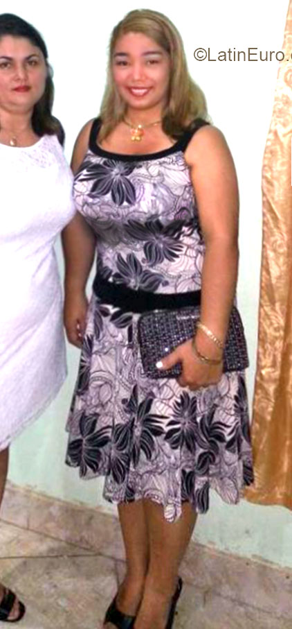 Date this happy Panama girl Yohana from Chiriqui PA513