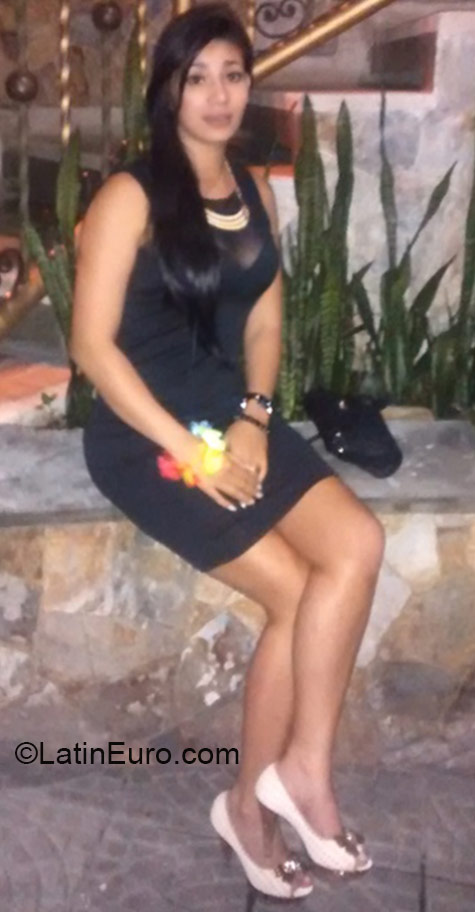Date this hot Colombia girl Ana maria from Medellin CO17333