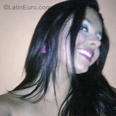 Date this foxy Venezuela girl Veronica from San Felipe VE373