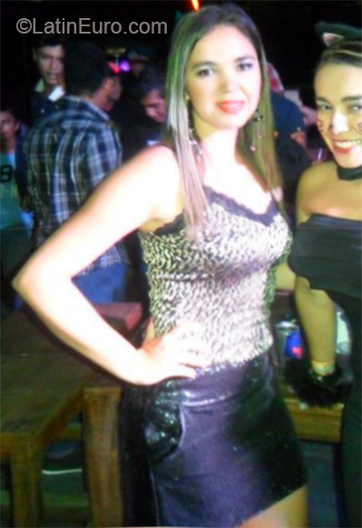 Date this fun Colombia girl Maria from Ibaque CO16805