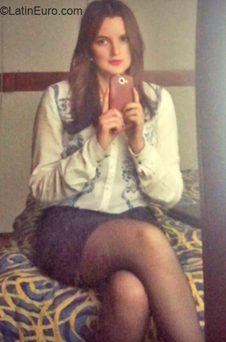 Date this stunning Colombia girl Cati from Bogota CO16807
