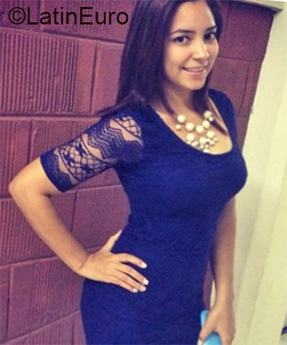 Date this attractive Dominican Republic girl Raelina from Santiago DO21098