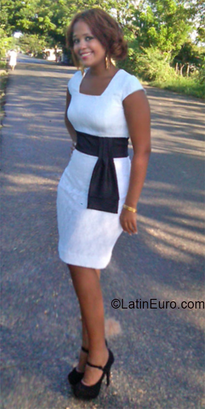 Date this attractive Dominican Republic girl Marisol from Puerto Plata DO23681