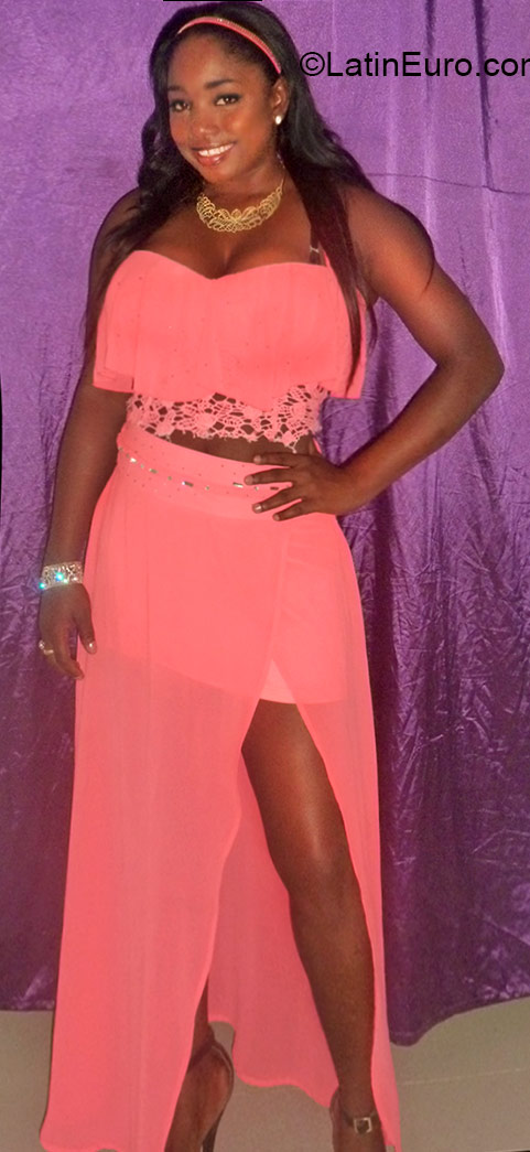 Date this fun Colombia girl Lorena from Cartagena CO16829