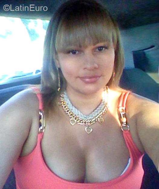 Date this beautiful Colombia girl Luz Adriana from Cali CO16945