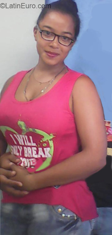 Date this gorgeous Colombia girl Chris from Cali CO16948