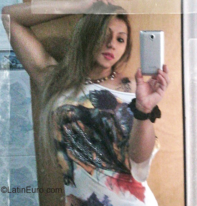 Date this pretty Colombia girl Diana from Bogota CO16977