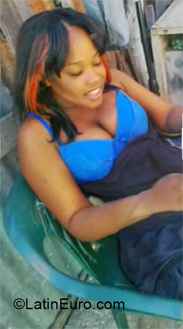 Date this beautiful Jamaica girl Tatiana from Kingston JM1958