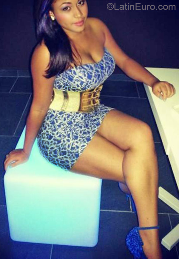 Date this gorgeous Dominican Republic girl Hilda from Santiago DO21445