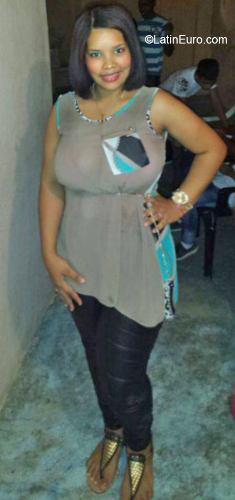 Date this funny Dominican Republic girl Maria from Santo Domingo DO21452