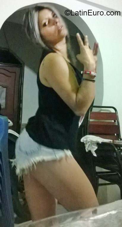 Date this sultry Colombia girl Marisol from Ibague CO17898