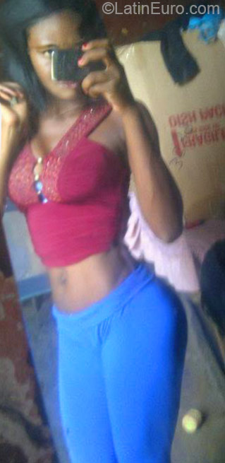 Date this funny Dominican Republic girl Carla from Santo Domingo DO21690